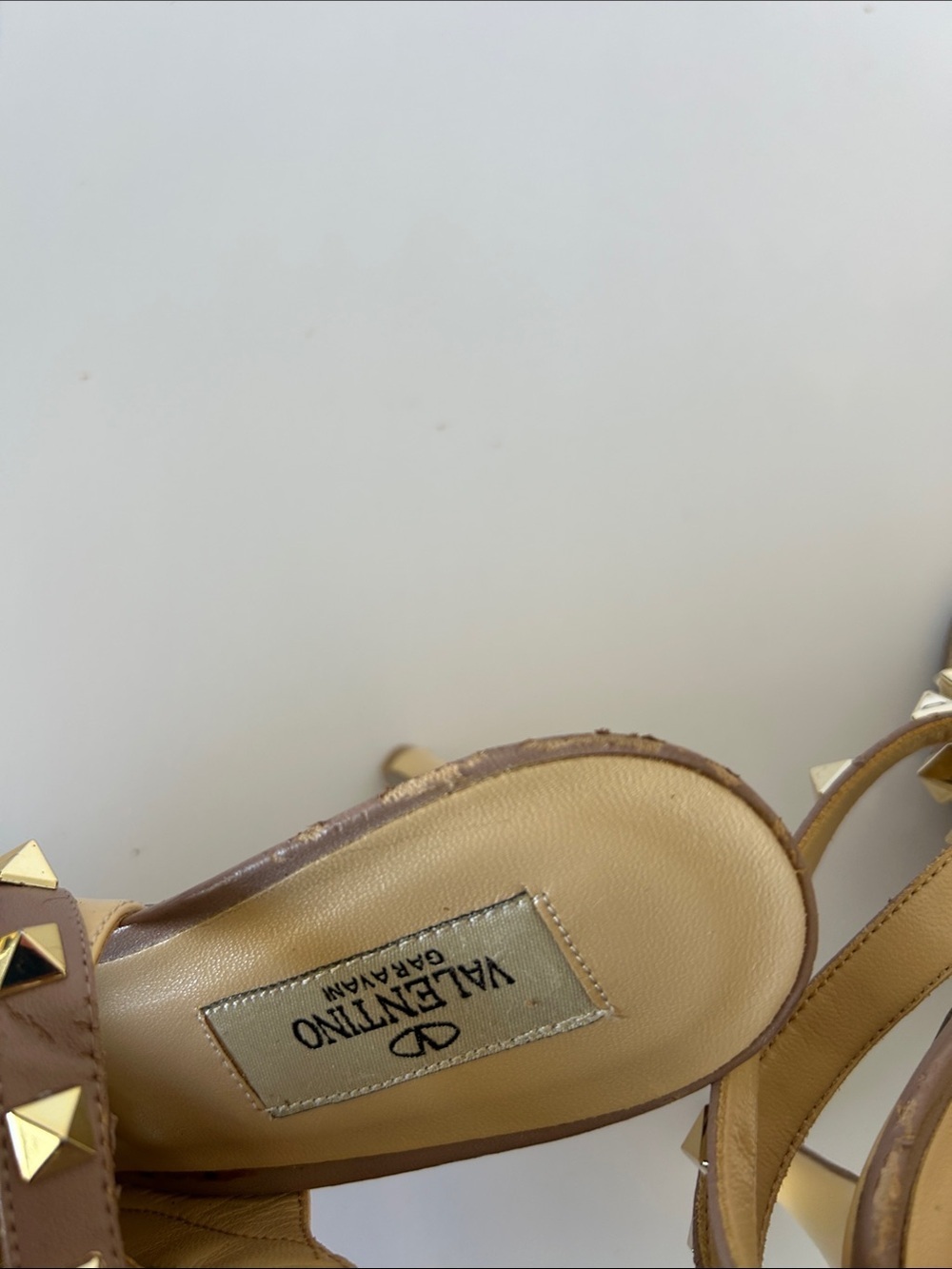 Valentino Patent Pointed Slingback Pumps with Gold Studs in Tan and Mauve - Picture 10 of 11